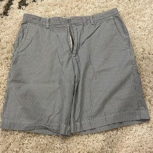 Banana Republic Seersucker shorts
